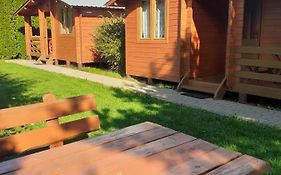 Zielony Zakątek domki i pokoje 661-038-537